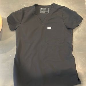 Figs scrubs in black